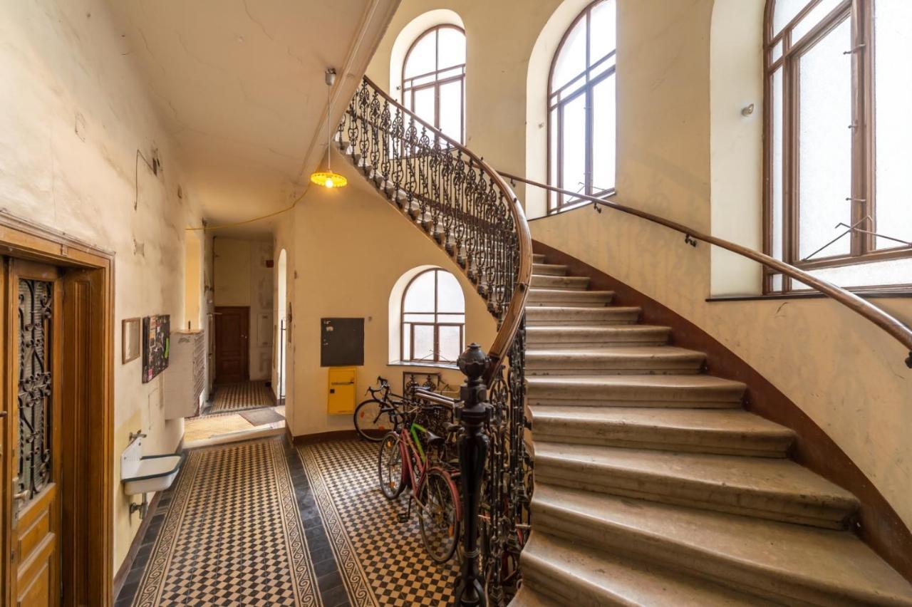 Regal Retreat Intimate Elegance Near Schoenbrunn Palace Viena Exterior foto